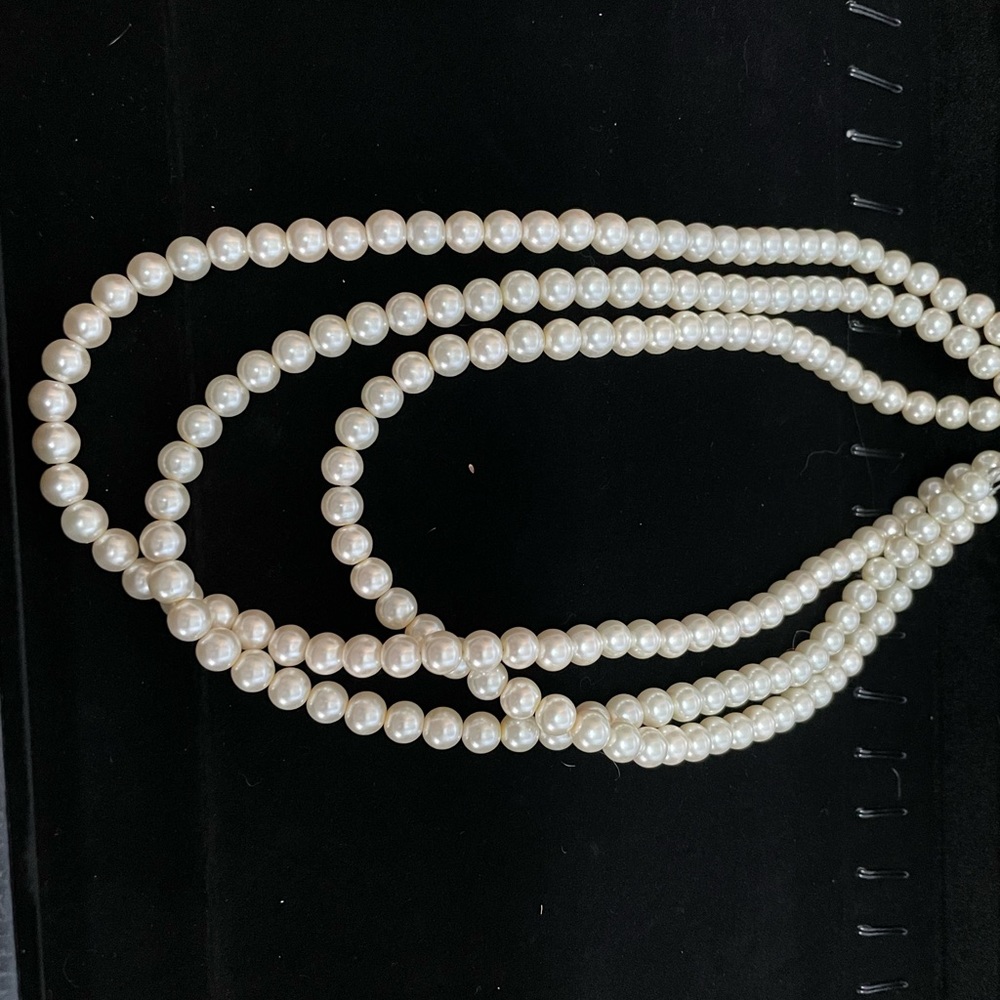 Multi strand ivory pearl necklace